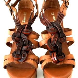 BOSS ORANGE by Hugo Boss. Made in Italy, leather straps, wood platform.